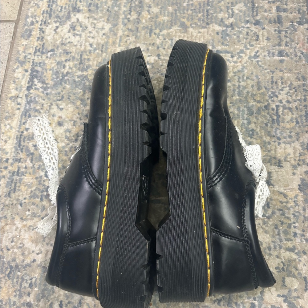 Women’s Dr Marten Platform boots size 10